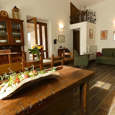 Scappo In Umbria, Le Salce * Civitella Del Lago